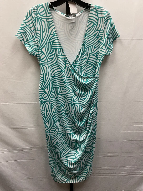 waist-cinching midi dressesGreen & White Dress Casual Midi Clothes Mentor, Size L