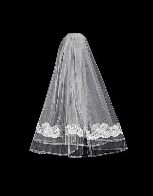 lightweight wedding dressesLace Veil