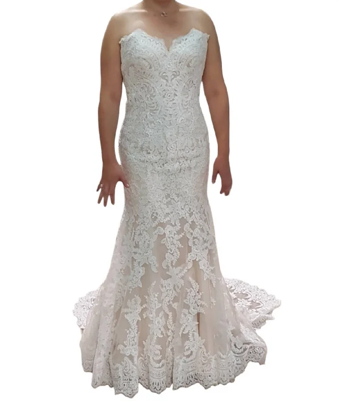 modern wedding dressesElegant Lace Strapless Wedding Gown In Champagne/ivory