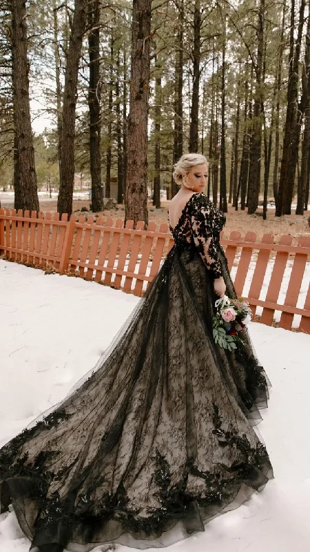 intricate wedding dressesGlamorous Black Lace Wedding Dress,Gothic Bridal Gown Y7353